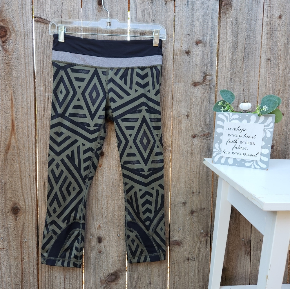 Lululemon Green Black Wunder Under and Print Leggings Activewear Bottoms Size 4 - Picture 3 of 6
